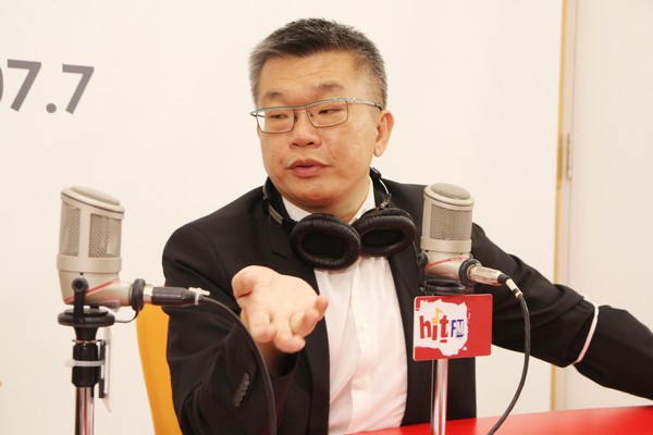 ▲▼立法院副院長蔡其昌接受廣播專訪。（圖／Hit Fm《周玉蔻嗆新聞》製作單位提供）