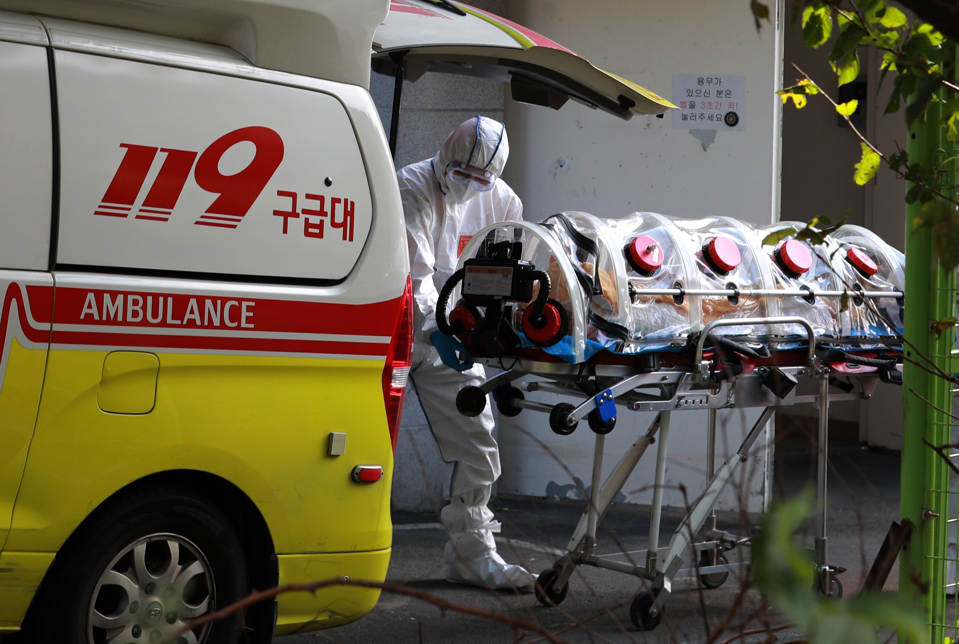 ▲▼釜山日昇療養醫院傳出大規模確診，死亡數激增。（圖／達志影像）