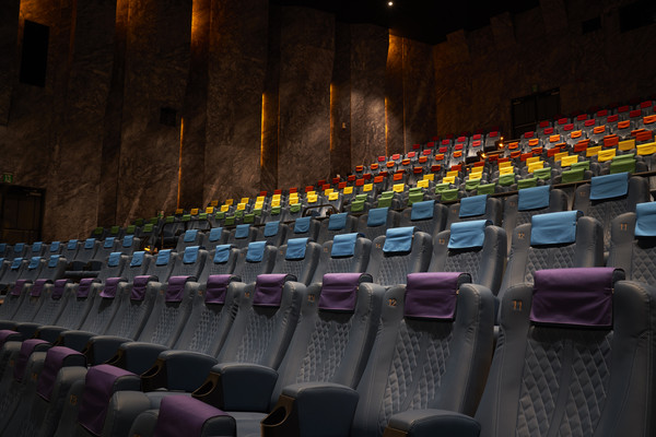 ▲▼遠百信義A13的「MUVIE CINEMAS」松仁威秀影城推出「彩虹影廳」。（圖／威秀影城提供）