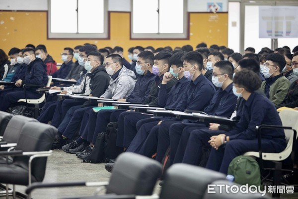 ▲新北警察局生力軍報到 警長陳檡文：共同維護治安行列。（圖／新北市警察局提供）