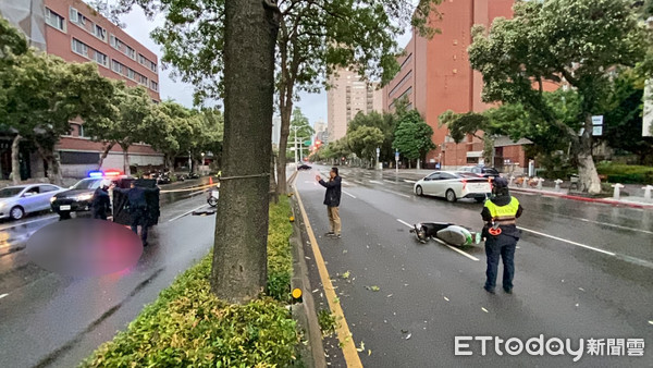 ▲▼北市重大車禍！女騎共享機車摔倒噴飛對向車道 大貨車閃不及撞上頭顱變形慘死。（圖／記者游宗樺攝）