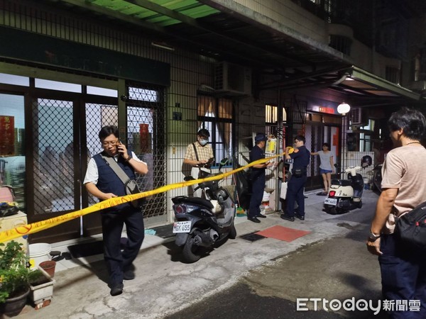 ▲▼快訊／高雄深夜驚傳槍響！嫌犯遭包圍拒捕「屋內開槍輕生」。（圖／記者吳奕靖攝）