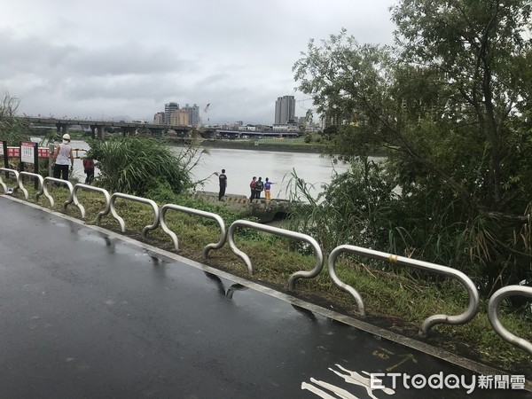 ▲▼台北市中正橋改建驚傳工人落水。（圖／記者黃彥傑攝）