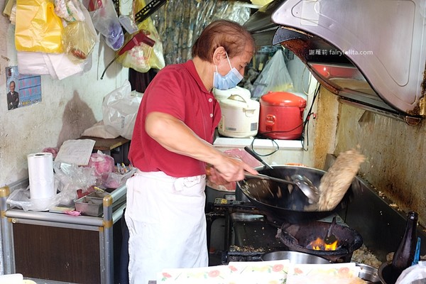 ▲▼萬華東園街無名炒飯。（圖／《蹦啾＊謝蘿莉 La vie heureuse》提供）