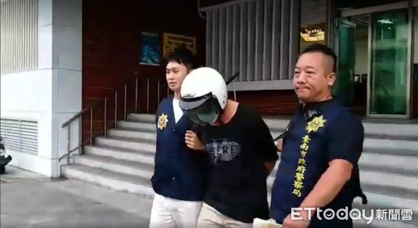 ▲陳姓男子涉嫌騎贓車到南區國民路火燒燬2部機車，被市警六分局移送法辦，檢察官訊後將他向法院聲押。（圖／記者林悅翻攝）