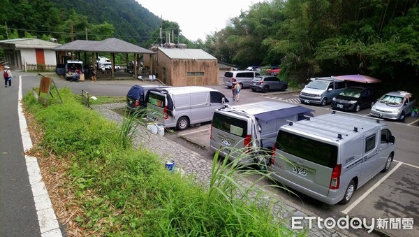 ▲▼ 因應缺水 奮起湖大凍山多林停車場調整公廁使用時間            。（圖／記者翁伊森翻攝）