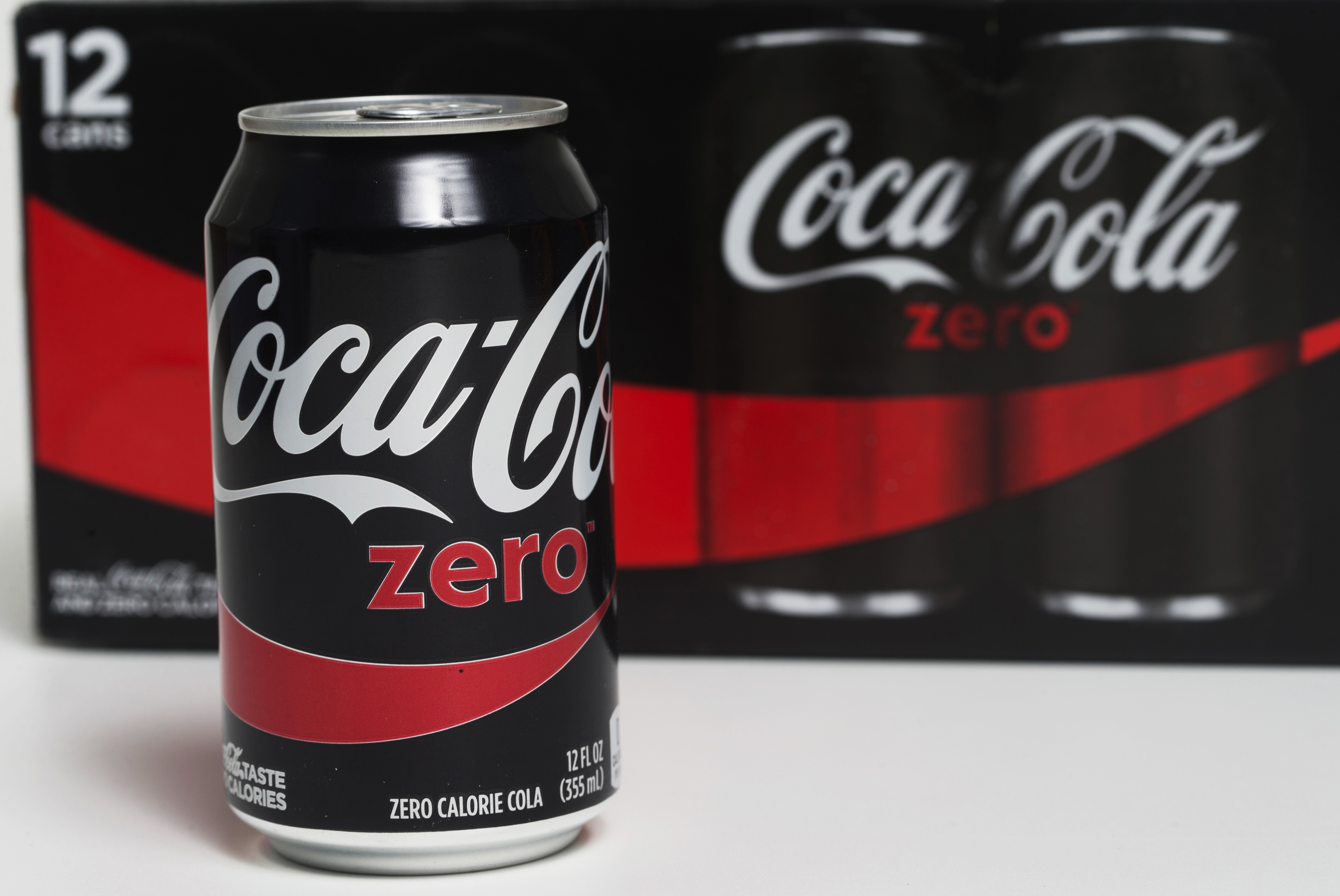 ▲▼健怡可樂（Diet Coke）與零卡可樂（Coca-Cola Zero）等使用代糖的碳酸飲料也會增加罹患心臟病之風險。（圖／達志影像／美聯社）