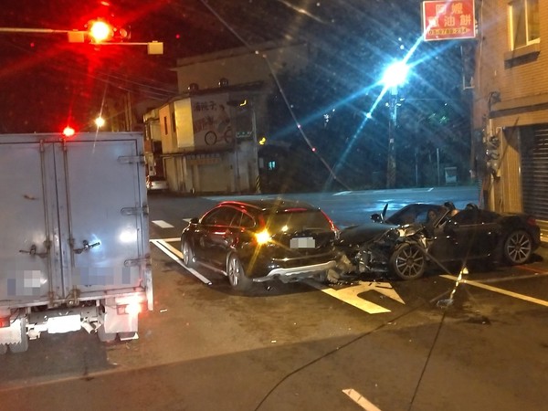 ▲▼宜蘭頭城鎮28日凌晨發生一起車禍事故！。（圖／翻攝臉書《宜蘭知識+》）