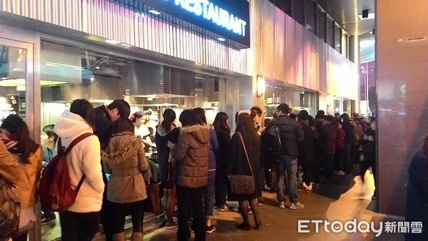 ▲全台首家24小時營業韓式燒肉店Honey Pig 。（圖／記者黃士原攝）