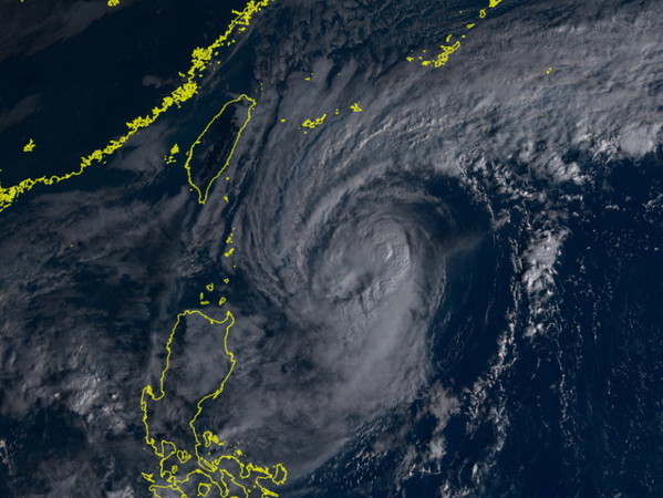 天氣圖。（圖／翻攝日本向日葵8號衛星即時網頁）