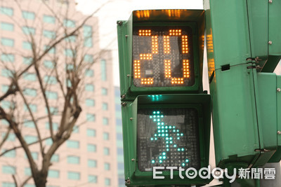 行人闖紅燈喊「沒穿越車道就沒問題」　抗罰失敗