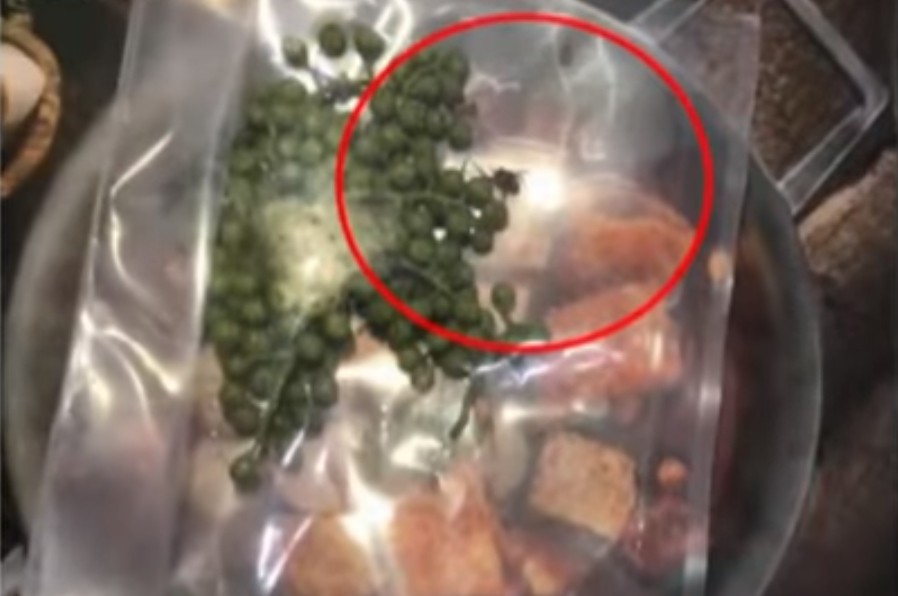 連鎖麻辣鍋花椒藏 黑色圓點 網靠近一看整包丟掉 不敢吃 Ettoday生活新聞 Ettoday新聞雲