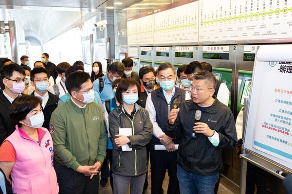 ▲台中捷運綠線將通車，立法院副院長蔡其昌邀集交通部考察營運前改善計畫及延伸段計畫辦理情形。（圖／記者游瓊華攝）