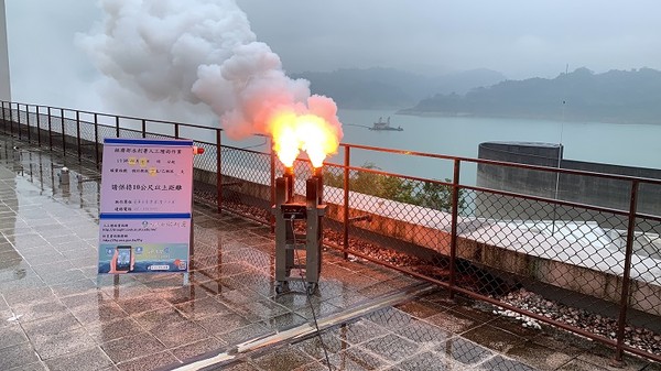 ▲▼南水局在曾文水庫上進行人工增雨作業。（圖／水利署提供）