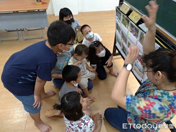 ▲新北景觀處推「長者工作坊」 相揪阿公阿嬤公園運動健康又安心。（圖／新北市景觀處提供）