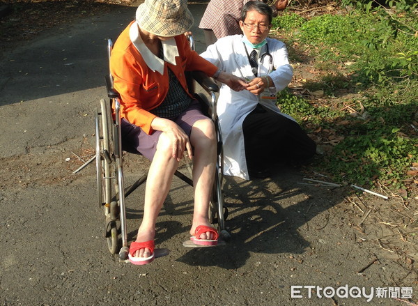 ▲台南市立醫院家庭醫學科高以信醫師，長期投入安寧療護醫療，在醫師節前夕，獲台南市醫師公會頒發醫療奉獻獎。（圖／記者林悅翻攝）