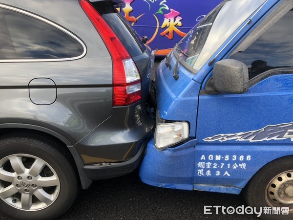 ▲▼國道1號南下湖口段「7車連環撞」！車流回堵逾10km塞到楊梅。（圖／記者陳凱力翻攝）