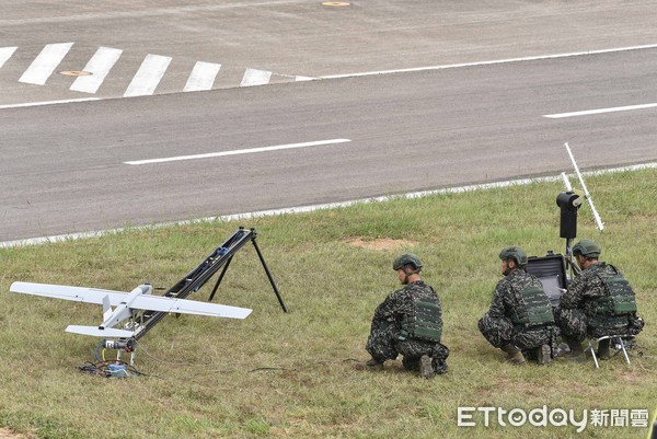 ▲▼無人機,UAV,戰場偵蒐,目標標定,航控人員,早期預警,無人飛行載具。（圖／記者李毓康攝）