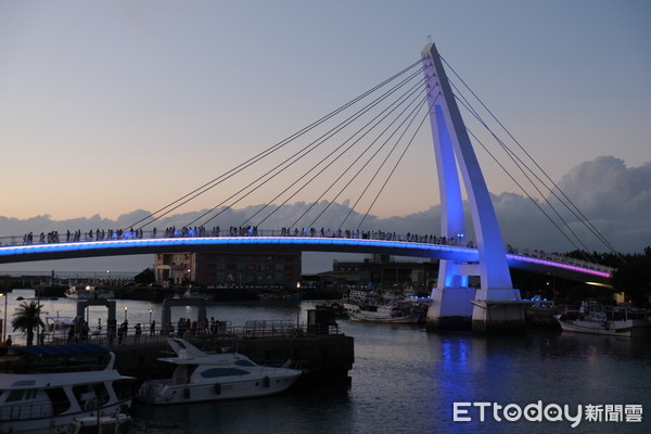 范雲嗆侯友宜蓋淡海輕軌「隨意決策不溝通」　捷運局出面打臉 | ETtod