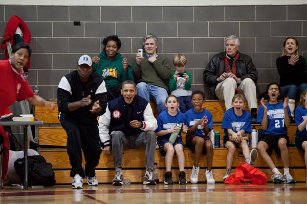 ▲歐巴馬憶當年總統兼籃球教練被家長逼退。（圖／翻攝自Facebook／The Obama White House）