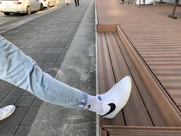 ▲▼倒退走。（圖／記者簡仲豪攝）