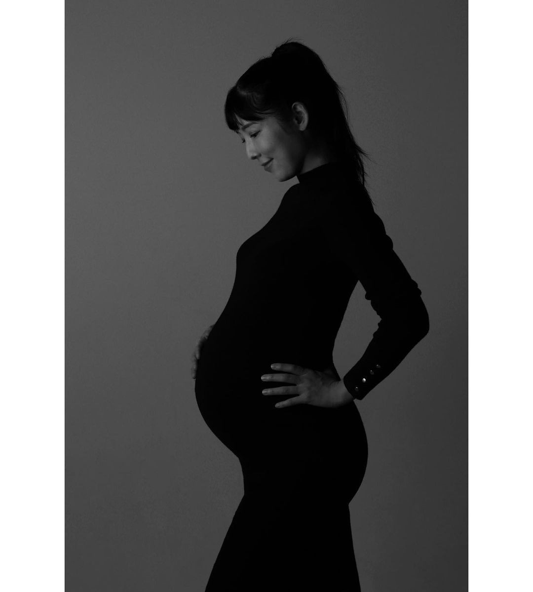 ▲藤田小百合在IG上公佈未婚懷孕生產的消息。（圖／翻攝自Instagram@sayuriakon13）
