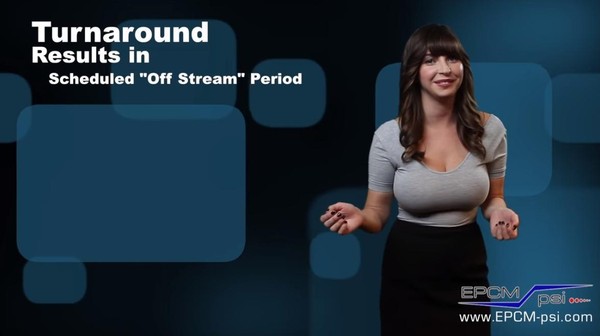 主持人摩根胸前偉大的雙峰是成功吸引眾人目光的「兩大理由」。（翻攝EPCM-PSP YouTube頻道）