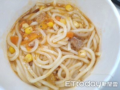 早餐愛點鐵板麵?名醫嘆「只有熱量和廢物」 揭倒三角形吃法