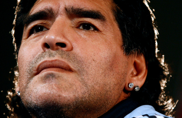 ▲▼阿根廷世紀球王馬拉度納（Diego Maradona）因心臟病發猝逝，享壽60歲。（圖／路透）