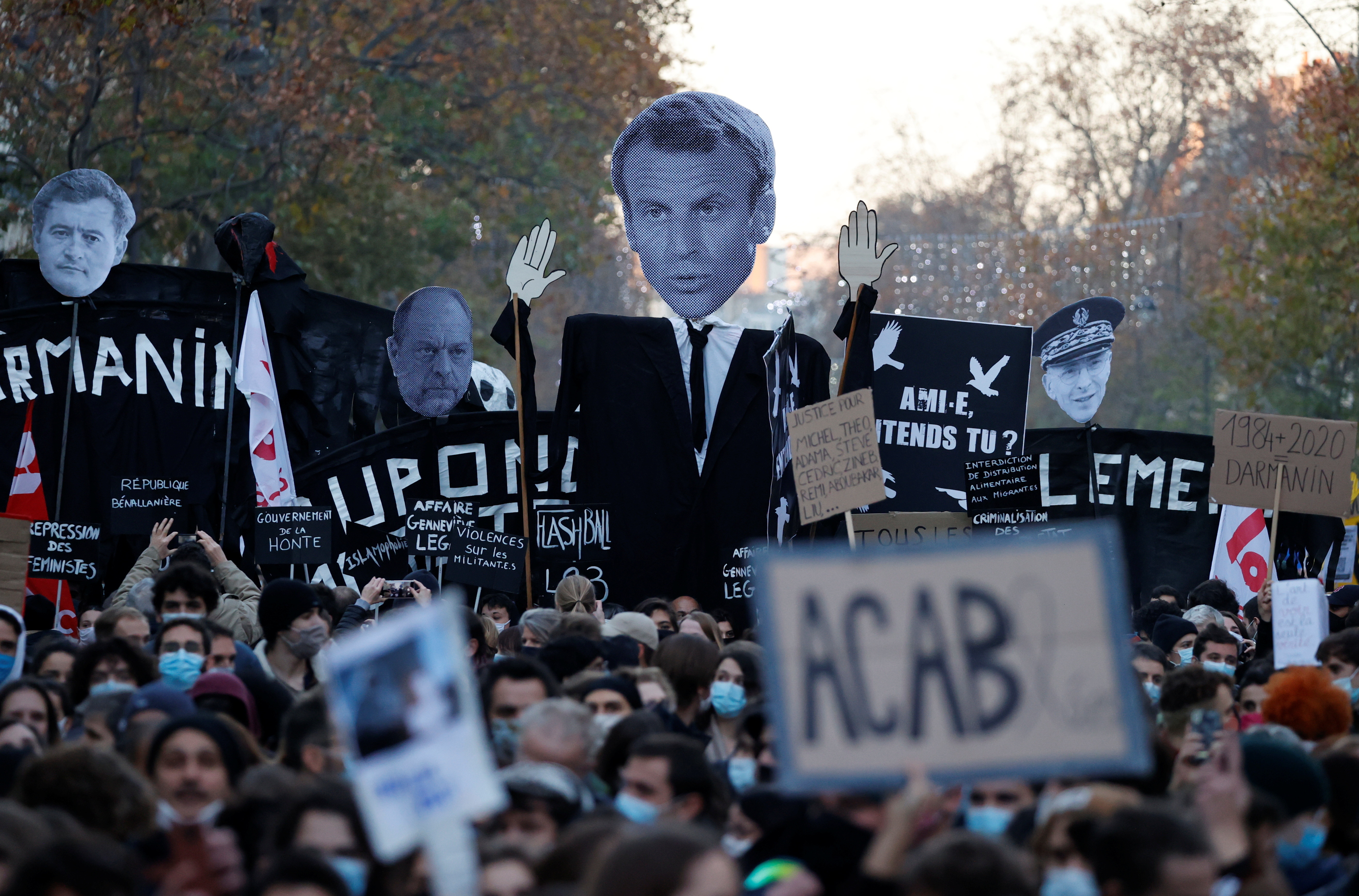 ▲▼法國《整體安全法》警暴爭議擴大　巴黎5萬人上街怒要求撤回。（圖／路透）