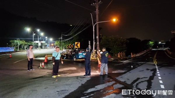 ▲頗有愛心的邱姓男子，30日凌晨駕車要將1隻傷貓送醫，卻在台南市玉井區竹圍橋發生自撞橋墩車禍起火，邱男逃避不及已成焦屍，但貓兒則無礙。（圖／記者林悅翻攝，下同）