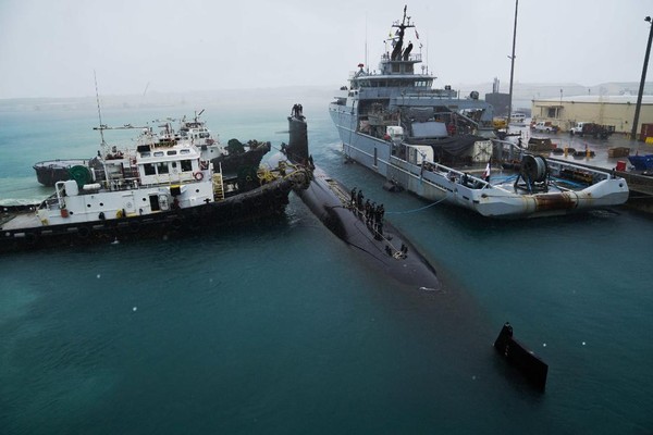 ▲▼法國海軍攻擊核潛艦（Emeraude，S604）、塞納河號支援艦（FS Seine A-604）也抵達美國關島。（圖／美國海軍推特）