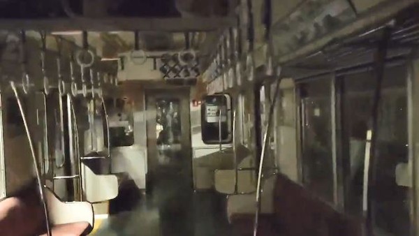 ▲▼日本網友搭錯車，誤闖目的地未知的無人列車，影片吸引超過120萬人觀看。（圖／翻攝自Twitter／@nihilization_）