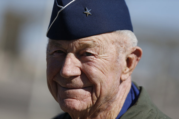 ▲▼ 美國前空軍飛行員葉格（Chuck Yeager）7日過世，享壽97歲。（圖／達志影像／美聯社）