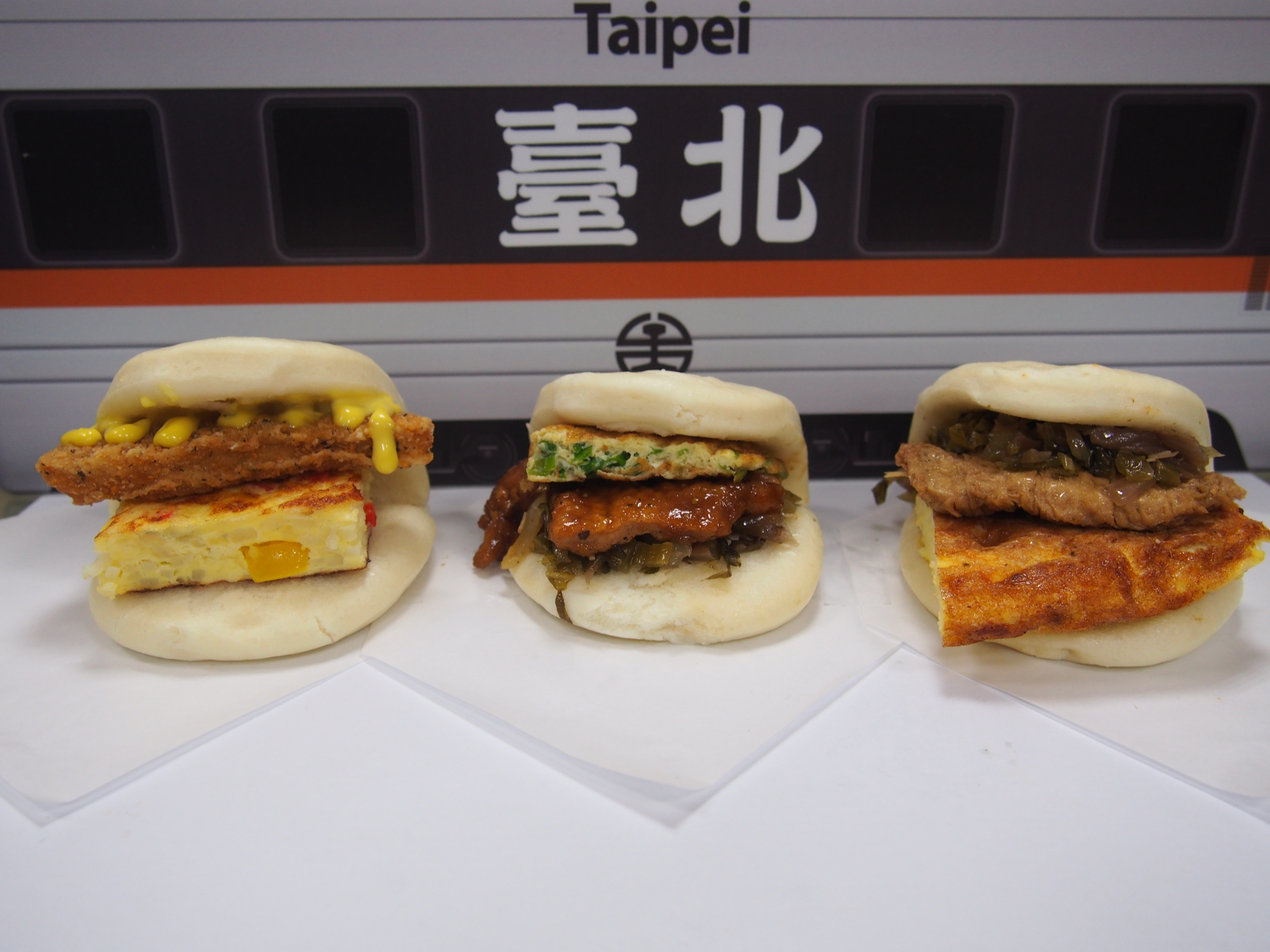 ▲▼台鐵便當刈包。（圖／台鐵）