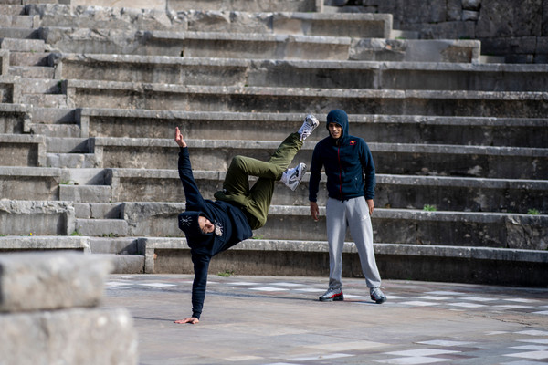 ▲B-Boy Sunni雅典大秀舞技慶祝霹靂舞進軍奧運。（圖／Red Bull提供）