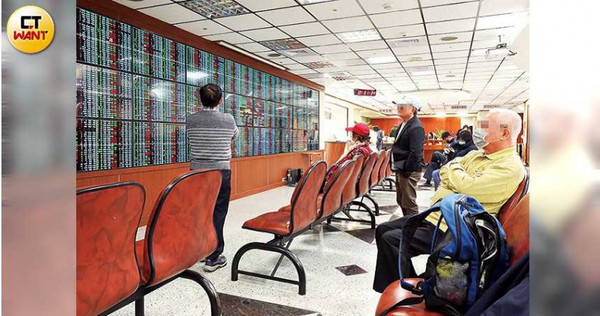 對於凱羿未遭掏空，卻被打入全額交割股，許多投資者憤憤不平。（示意圖，非當事投資人）（圖／王永泰攝）