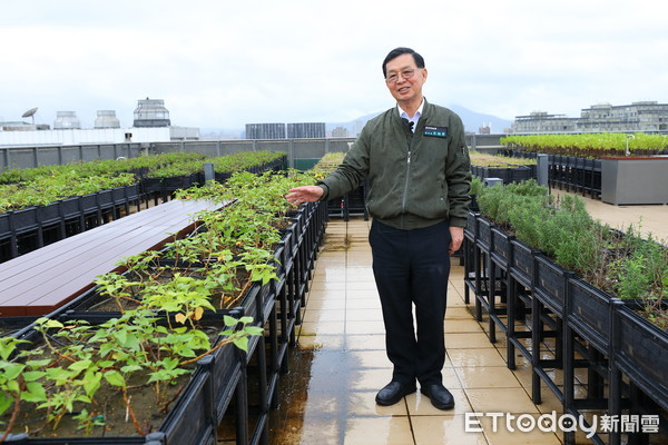 ▲▼台北市副市長彭振聲帶看明倫社會住宅。（圖／記者湯興漢攝）