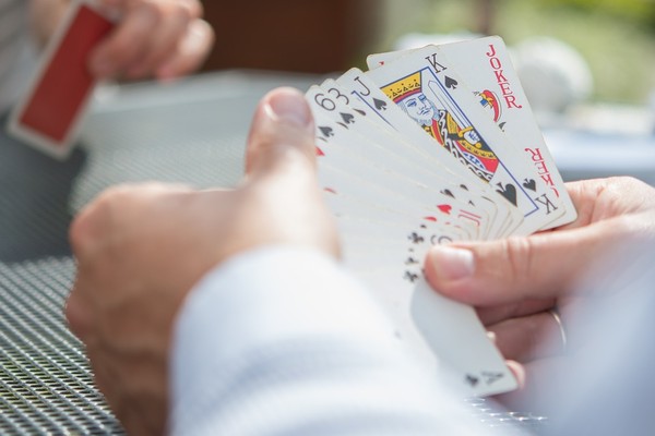 ▲▼賭博,撲克牌,打牌,打發時間,玩牌,抽鬼牌,大老二。（圖／Pixabay）