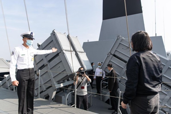 ▲▼總統蔡英文視導海軍戰備偵巡艦（圖／軍聞社）