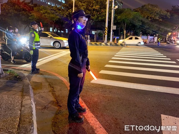 台南治安、交通付出心力及打拼。▲6名警察新血自10月起分發至台南市警二分局，隨即接受為期兩個月的實務訓練，19日起正式上崗。（圖／記者林悅翻攝，下同）