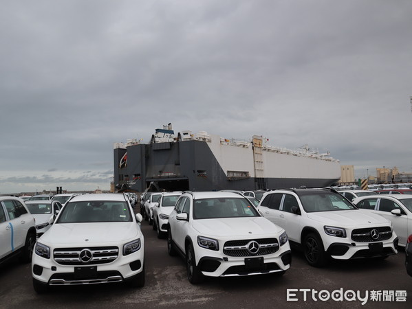 ▲▼挪威籍翠莎號汽車船載運3000輛進口車入台中港。（圖／民眾提供）