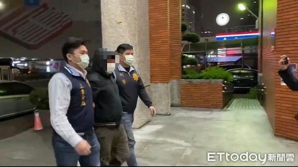 ▲▼三重警科偵小隊查獲改遭槍枝工廠。（圖／記者陳豐德翻攝）