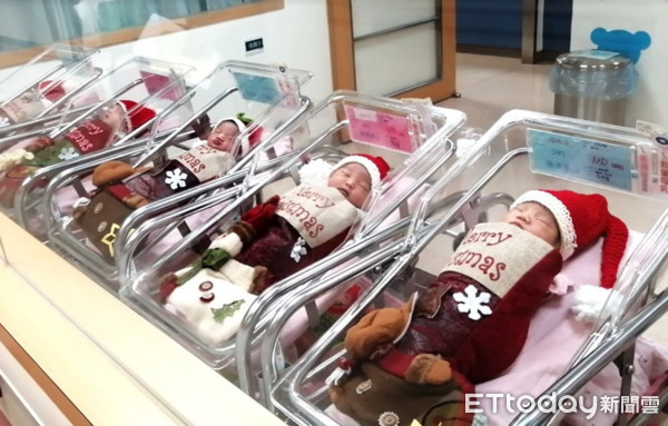 亞東醫院替新生兒打扮。（圖／醫院提供）