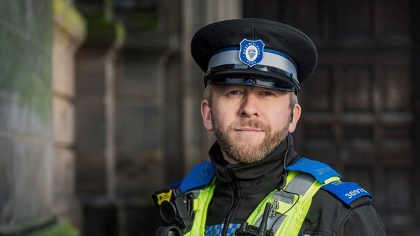 ▲英國警察波普（Andy Pope）非常擅長記憶「人臉」。（圖／翻攝West Midlands Police）