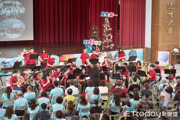 ▲▼管樂新激盪 北市民生國中、嘉市民生國中｢同名演出、一起鳴聲｣             。（圖／記者翁伊森翻攝）