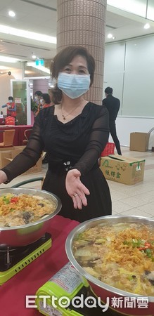 ▲嘉有好食堂！109年度餐飲衛生評核暨樂齡食安優良共餐廚房頒獎典禮。（圖／記者翁伊森翻攝）