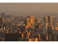 家裡天天出怪事！黃金地段老房「內凹鳳尾穿心」　道師搖頭：根本養鬼房