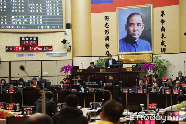 ▲台南市議會年末為預算審議加開臨時會，仍未完成今年度預算之三讀，台南議會觀察聯盟表示相當遺憾。（圖／記者林悅翻攝，下同）