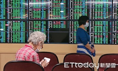 台股多頭抵抗！下跌百餘點力守季線、半年線　航運股走揚撐人氣